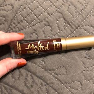 Too Faced Melted Matt Liquid Lipstick Drop Dead Re